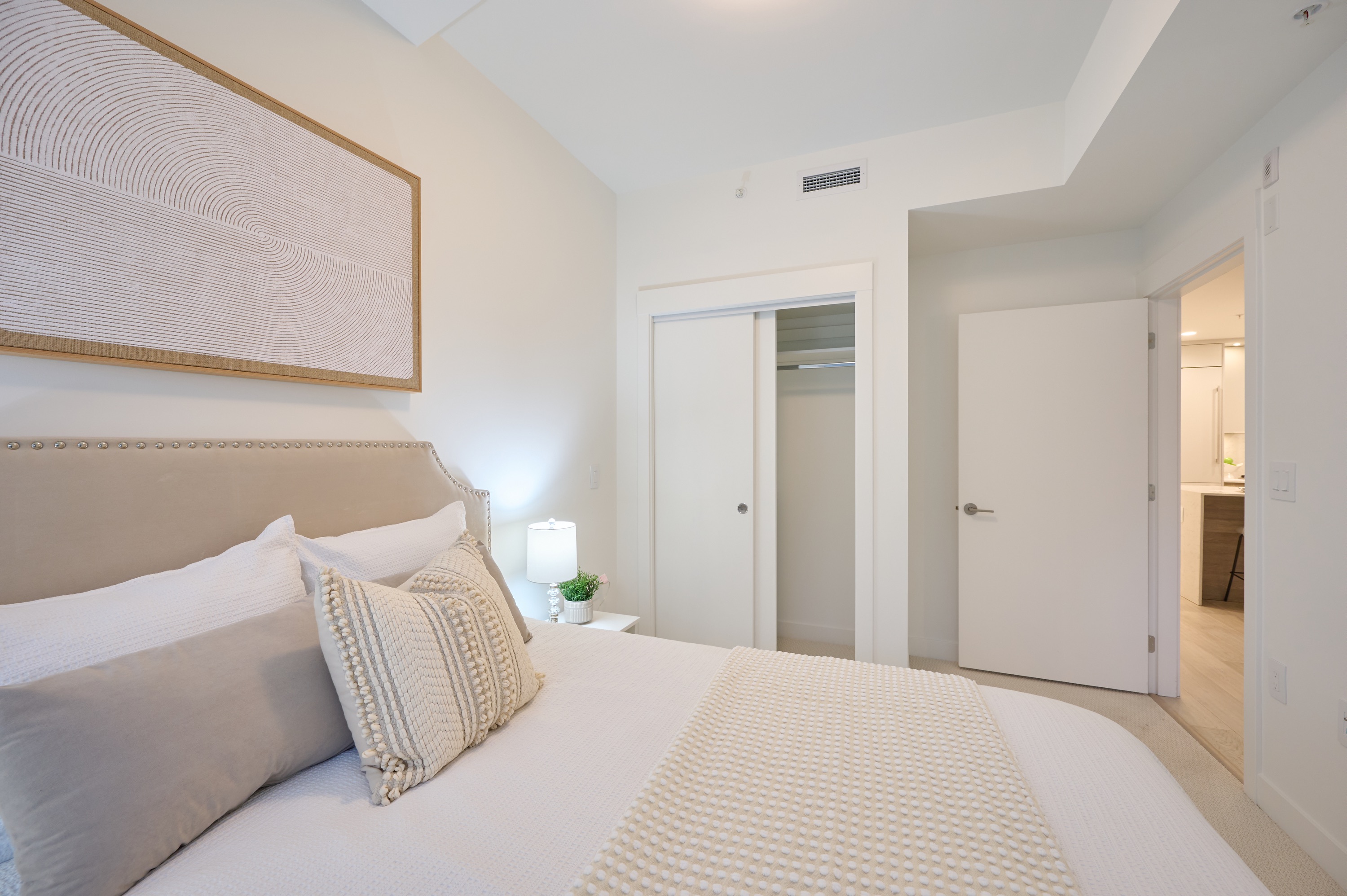 Bedroom V